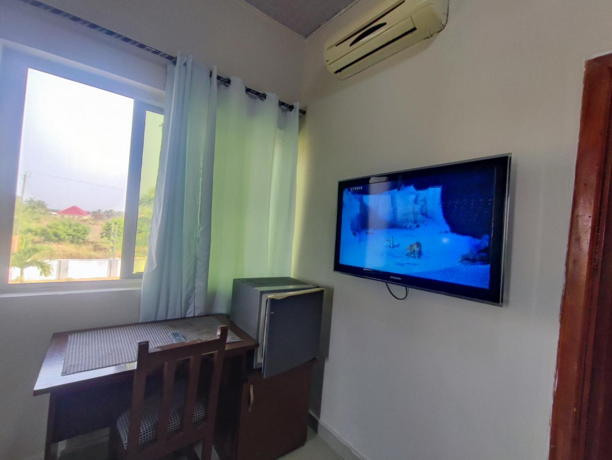 Ellisa Hospitality And Spa 호텔 아크라 외부 사진