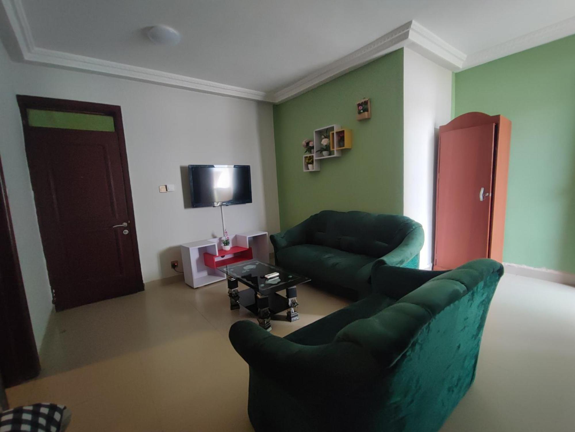 Ellisa Hospitality And Spa 호텔 아크라 외부 사진